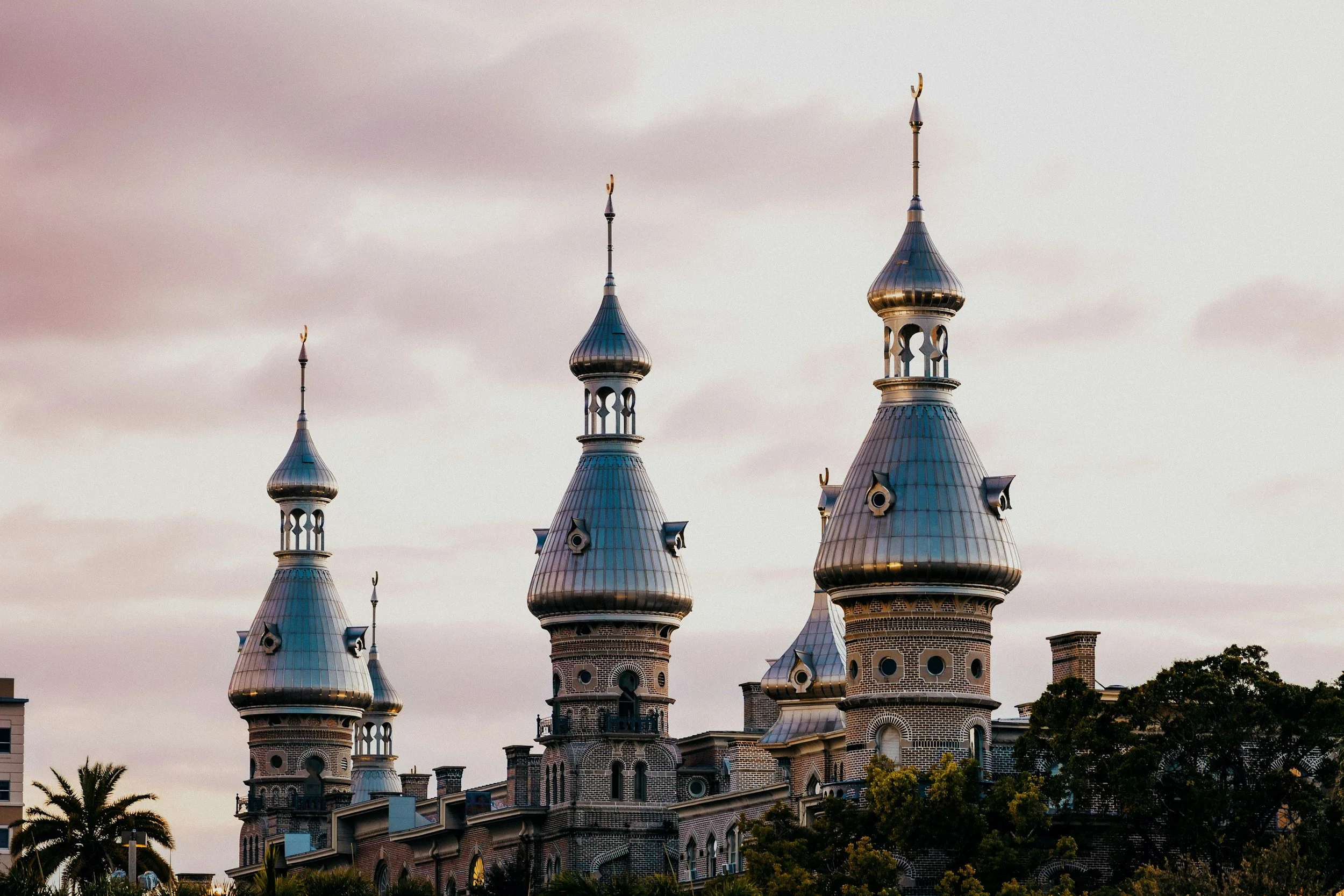unsplash-image-5QQA_UYcg2E.jpg