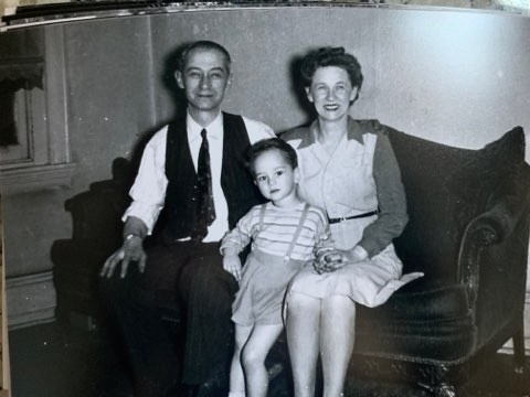 Vintage family photograph representing the importance of family history, relationships, and meaningful conversations.