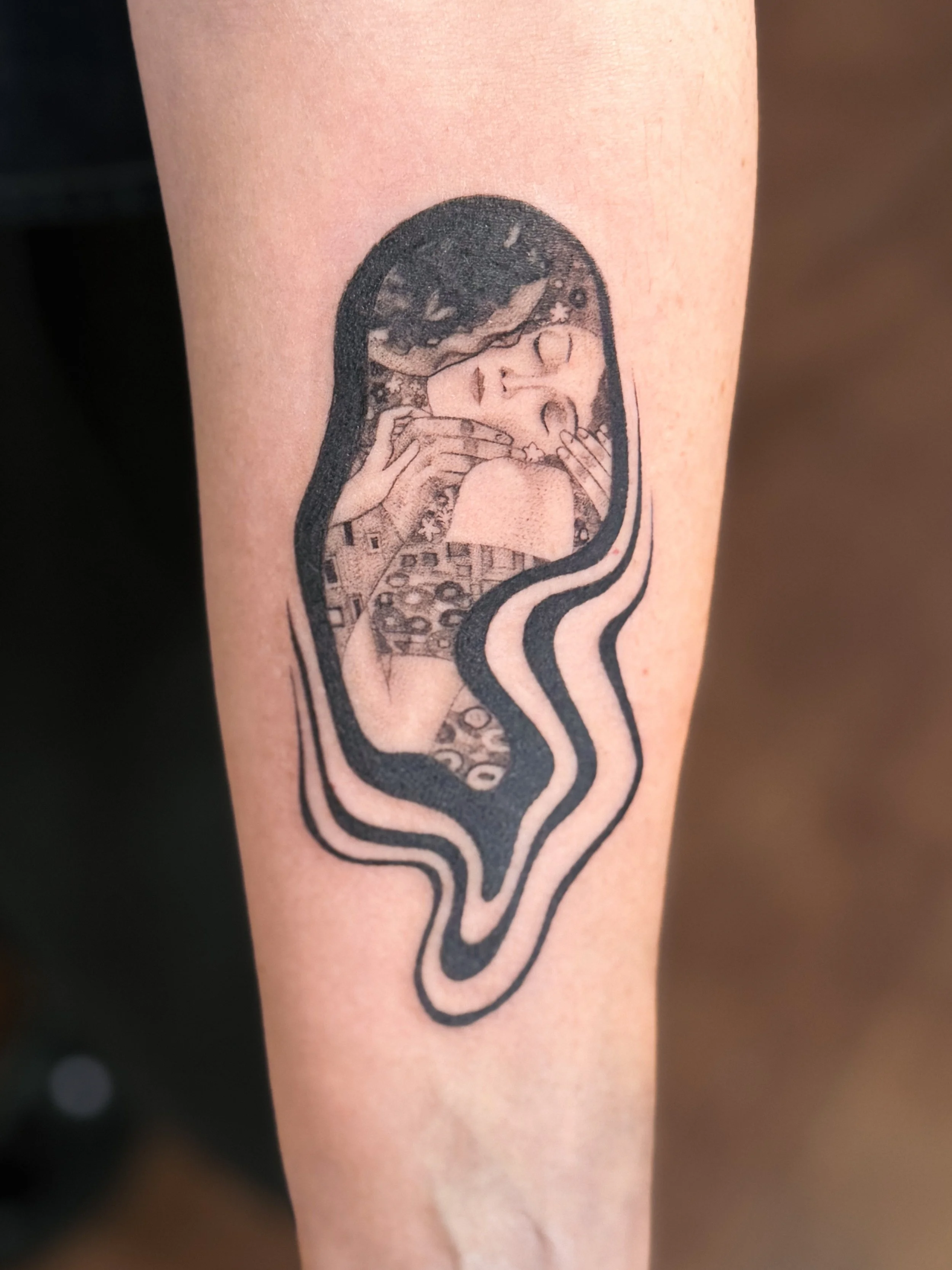 klimt kiss tattoo abstract artistic