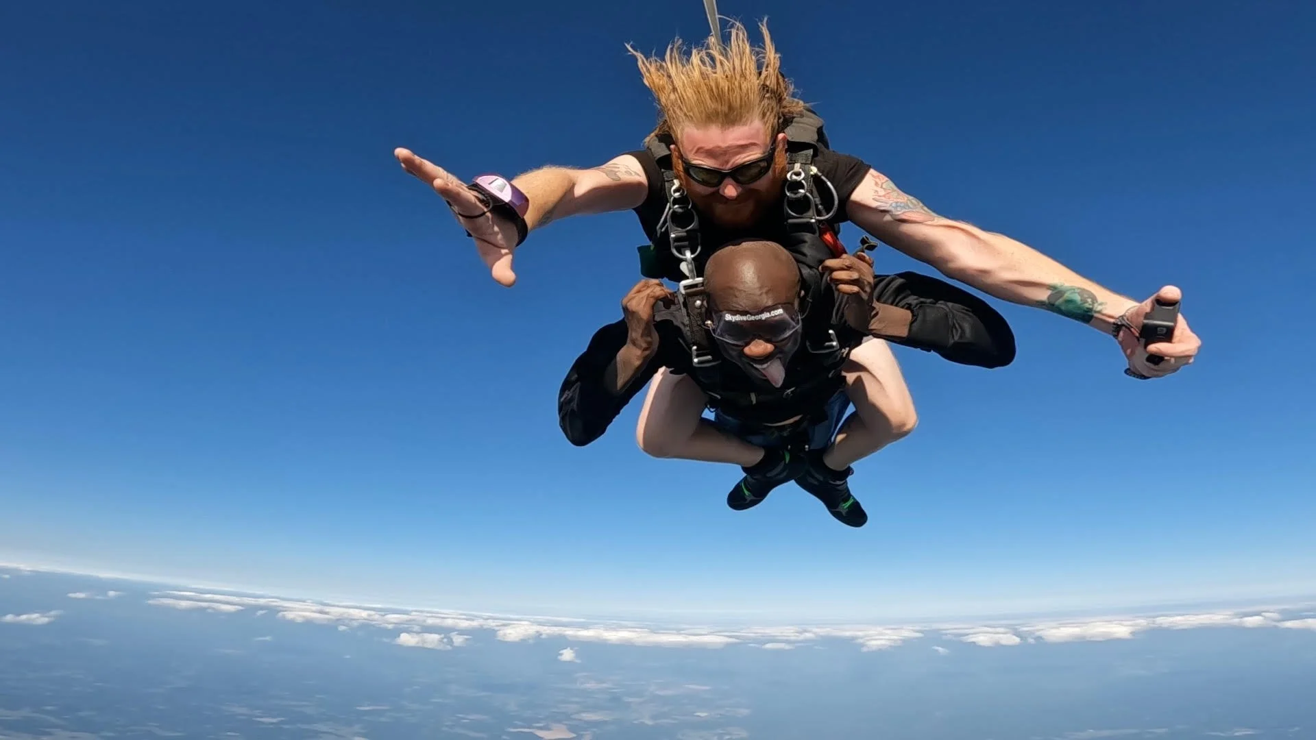 The Wheelchair Nomad goes SKYDIVING!!