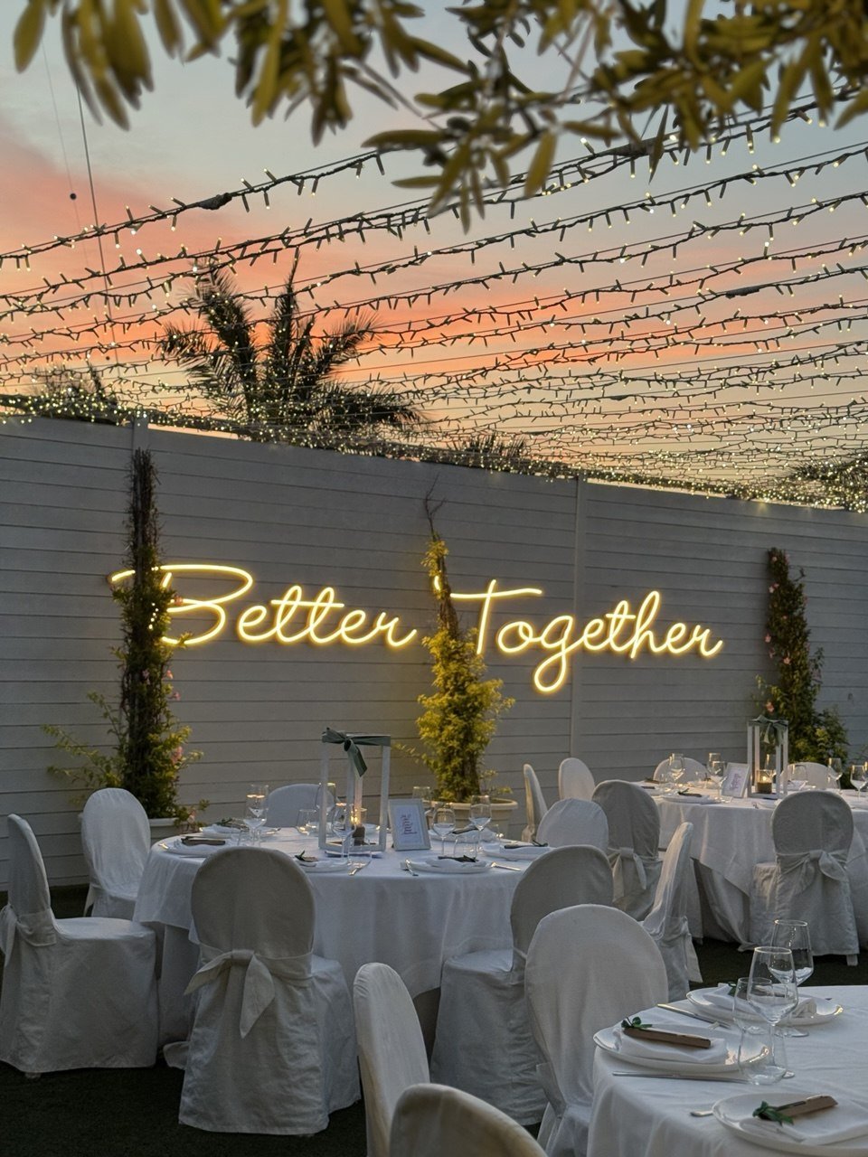 Sunset wedding reception at Cristalli di Sale, luxury destination wedding venue in Puglia.