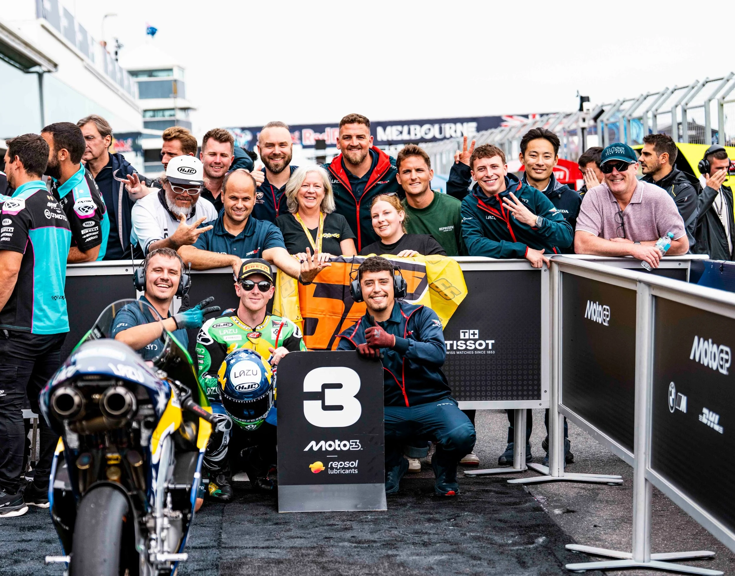 FRONT ROW AT HOME 🏡🇦🇺🦘

📸: @manutormo @dastmedia 

#AustralianGP #Moto3 #GRYDRacing