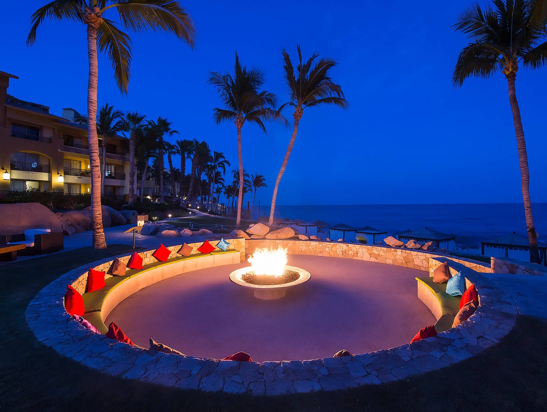 GFALC_Tapas_Bar_Fire-Pit.jpg