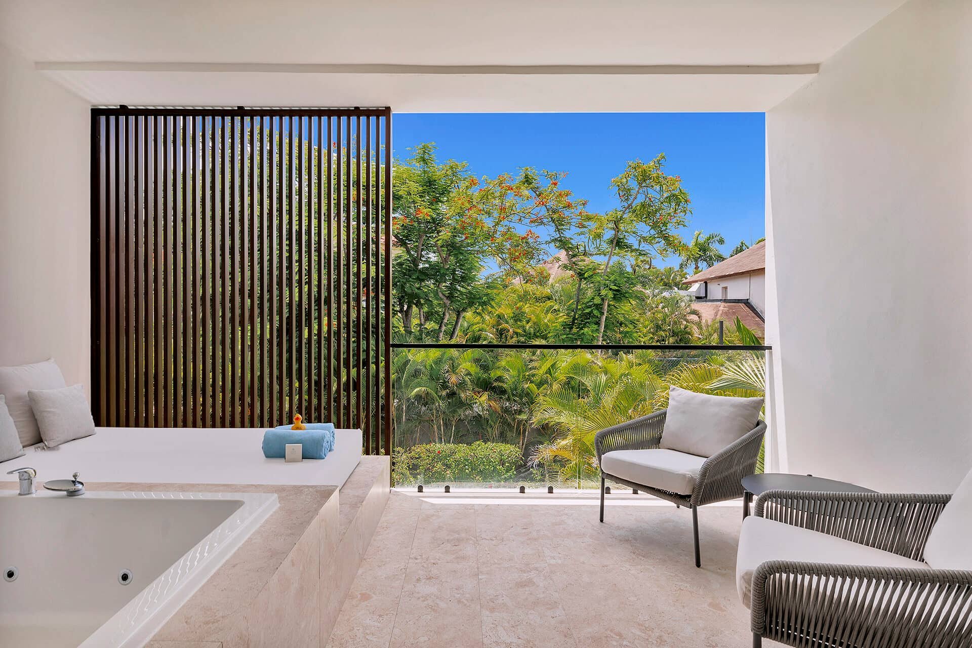 LAPC_A_Suite_Junior-Suite-Garden-View-e1776712617179.jpg
