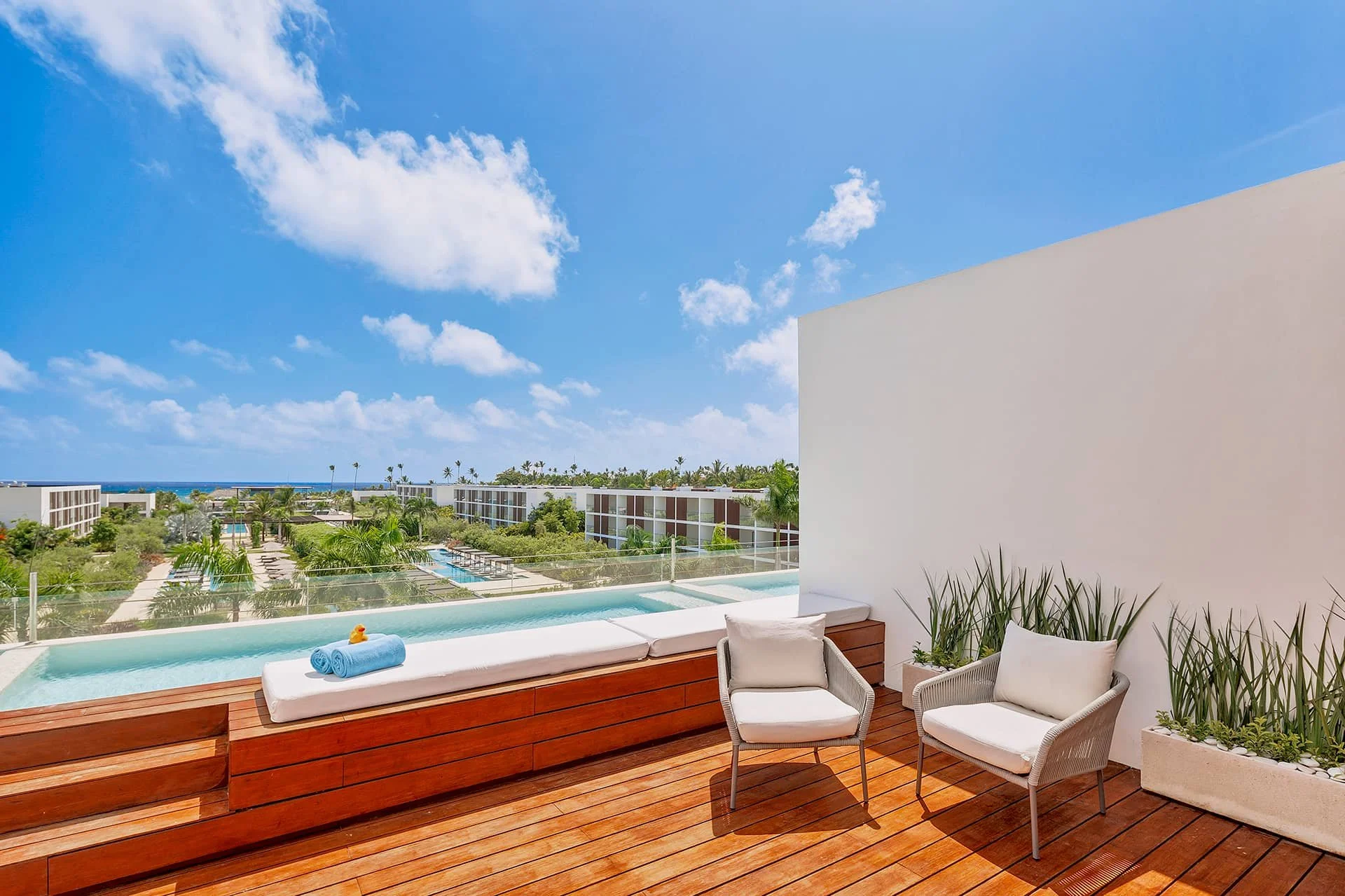 LAPC_A_Fuego-Suites-Ocean-View.jpg