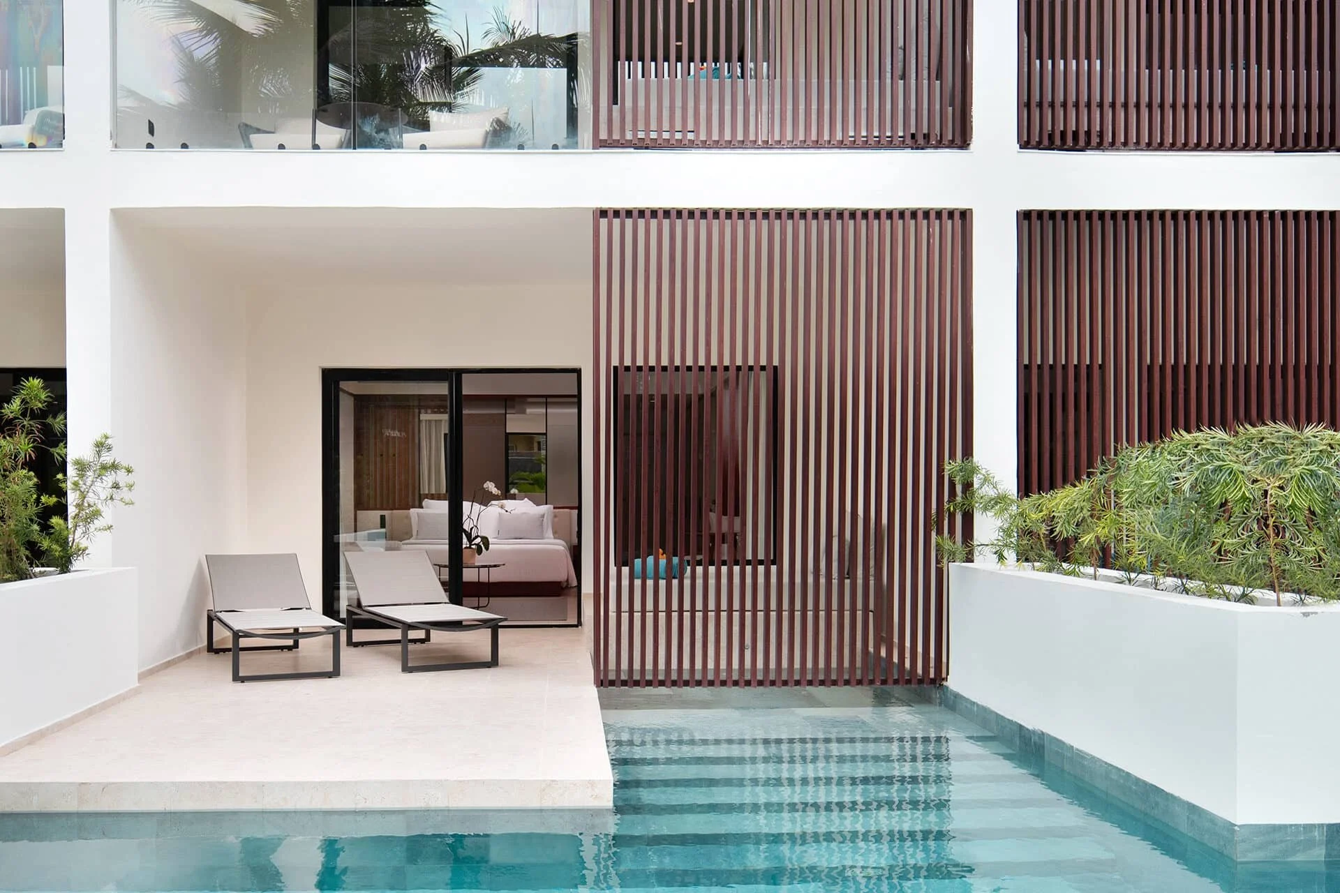LAPC_A_Aqua_Junior_Suite_Swim-up-Garden-View-e1779986679175.jpg