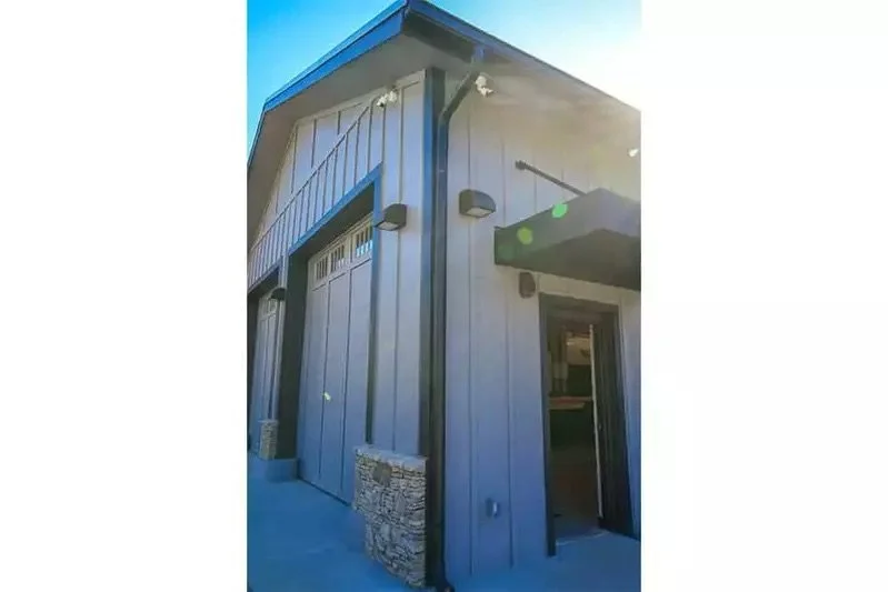 large-3.jpeg