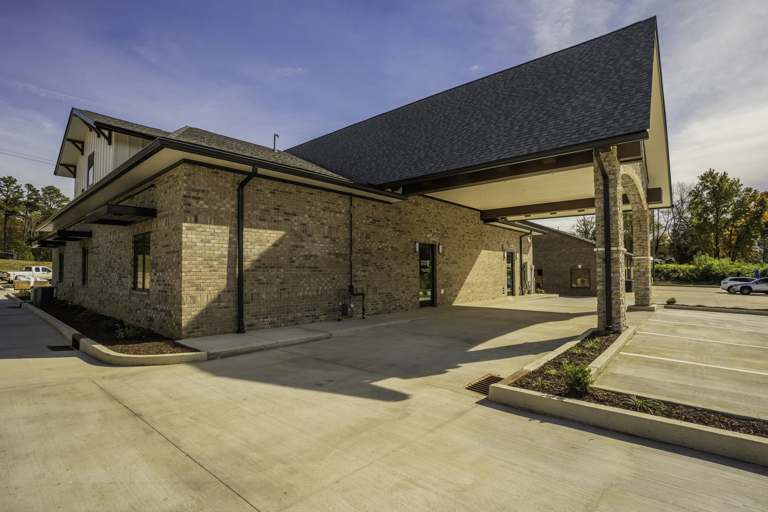 EXT - TN Valley Oral Surgery HDRs-4.jpg
