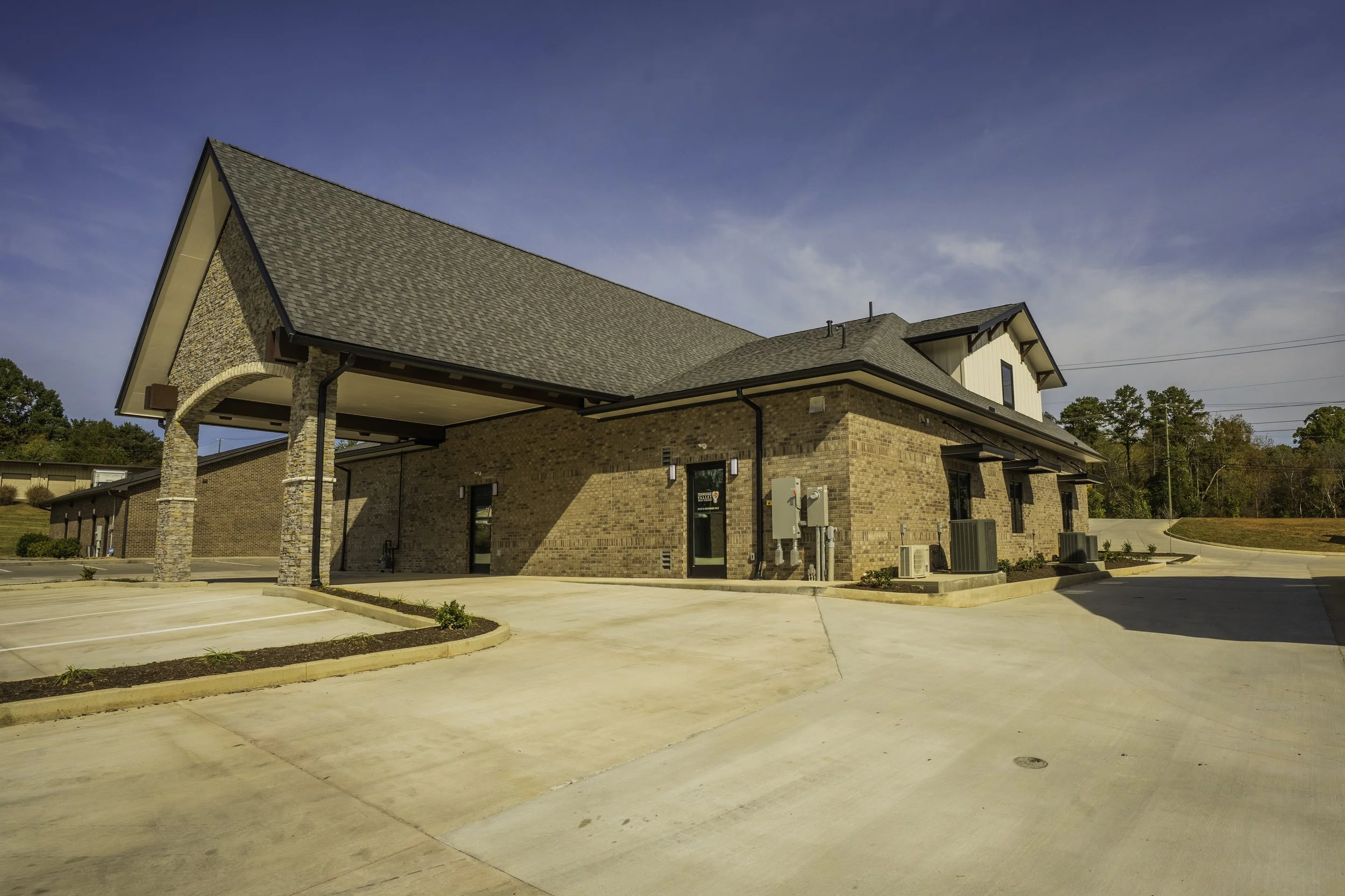 EXT - TN Valley Oral Surgery HDRs-6.jpg