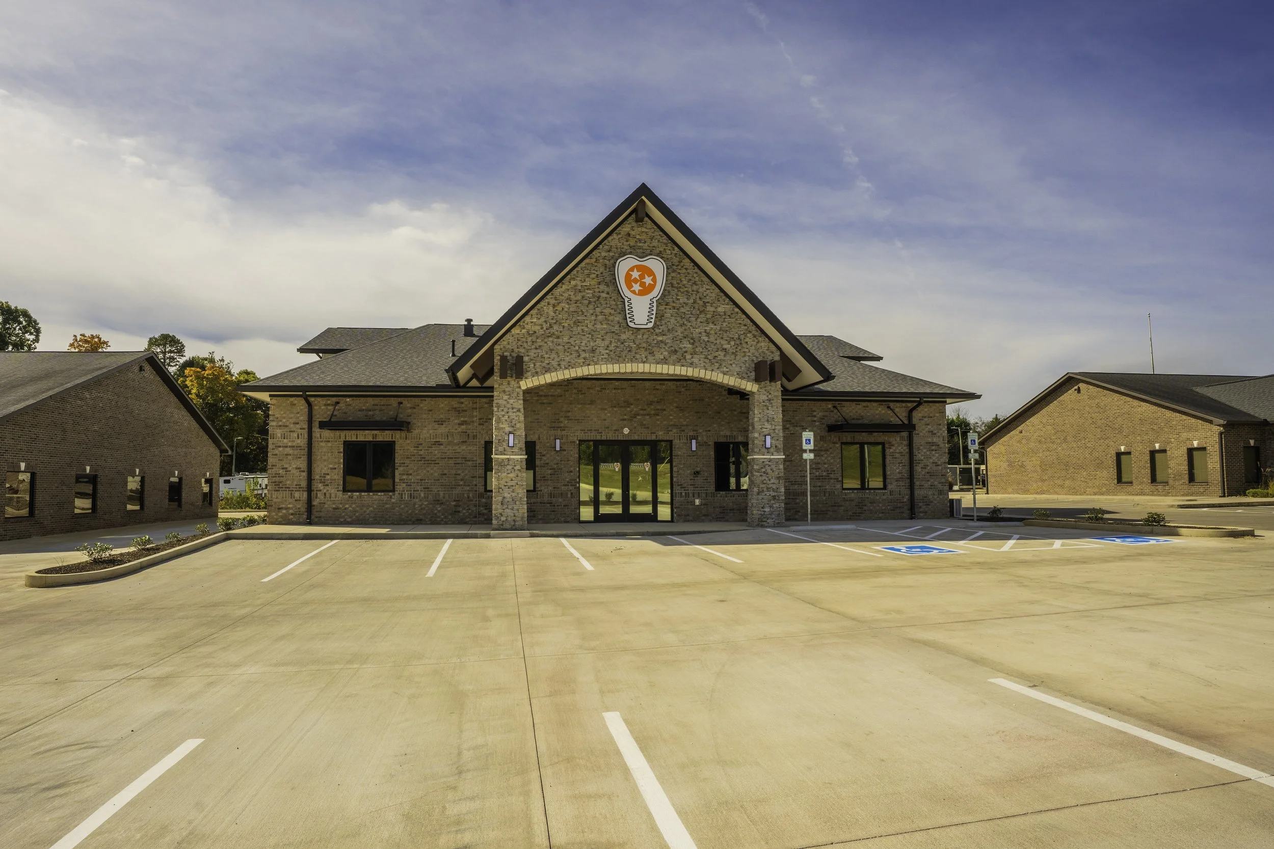 EXT - TN Valley Oral Surgery HDRs-2.jpg