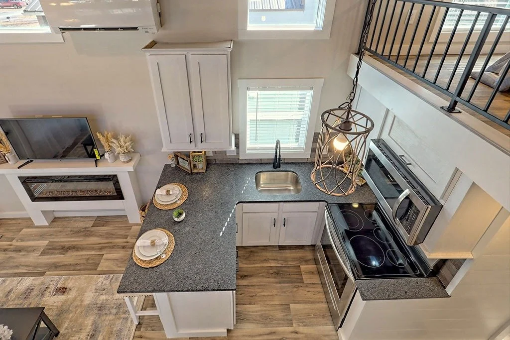 imgi_51_sm22-seabreeze-ii-kitchen-06.jpg
