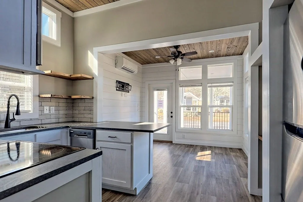 imgi_47_sunset-retreat-us-kitchen-03.jpg