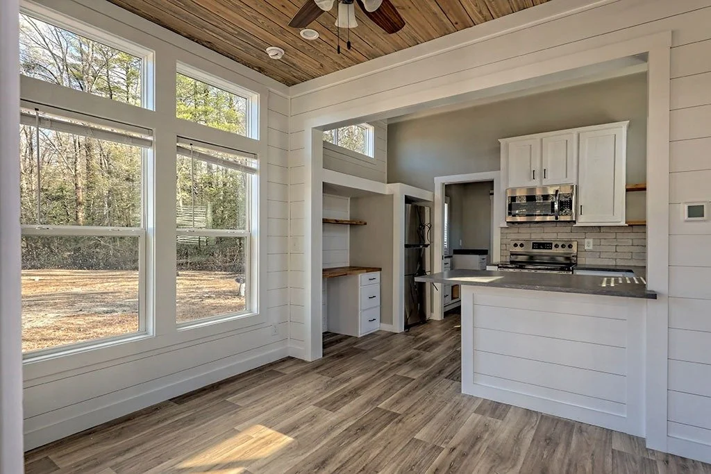 imgi_40_sunset-retreat-us-living-area-01.jpg