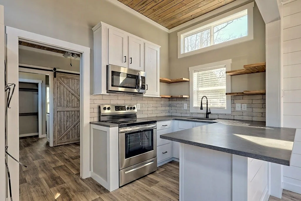 imgi_45_sunset-retreat-us-kitchen-01.jpg