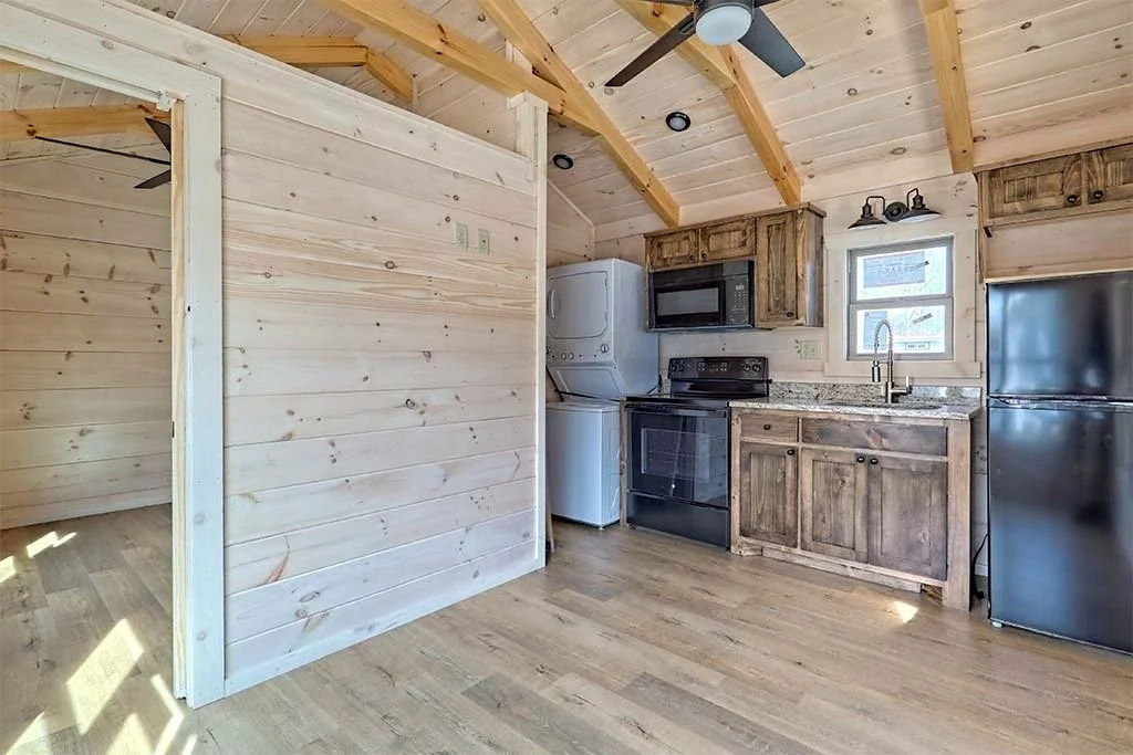 imgi_54_pioneer-log-cabin-living-area-03.jpg
