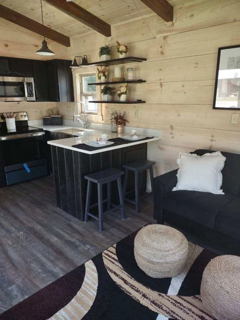 imgi_45_blackberry_interior-02.jpg