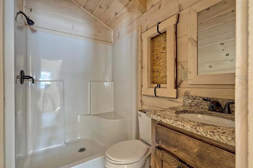imgi_62_pioneer-log-cabin-bathroom-01.jpg