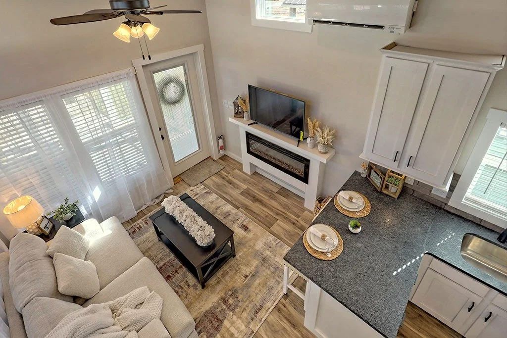 imgi_50_sm22-seabreeze-ii-living-room-05.jpg