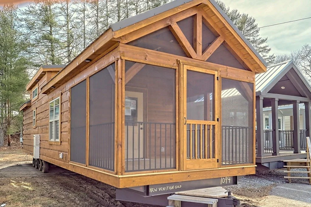 imgi_62_lincoln-log-cabin-us-exterior-03.jpg