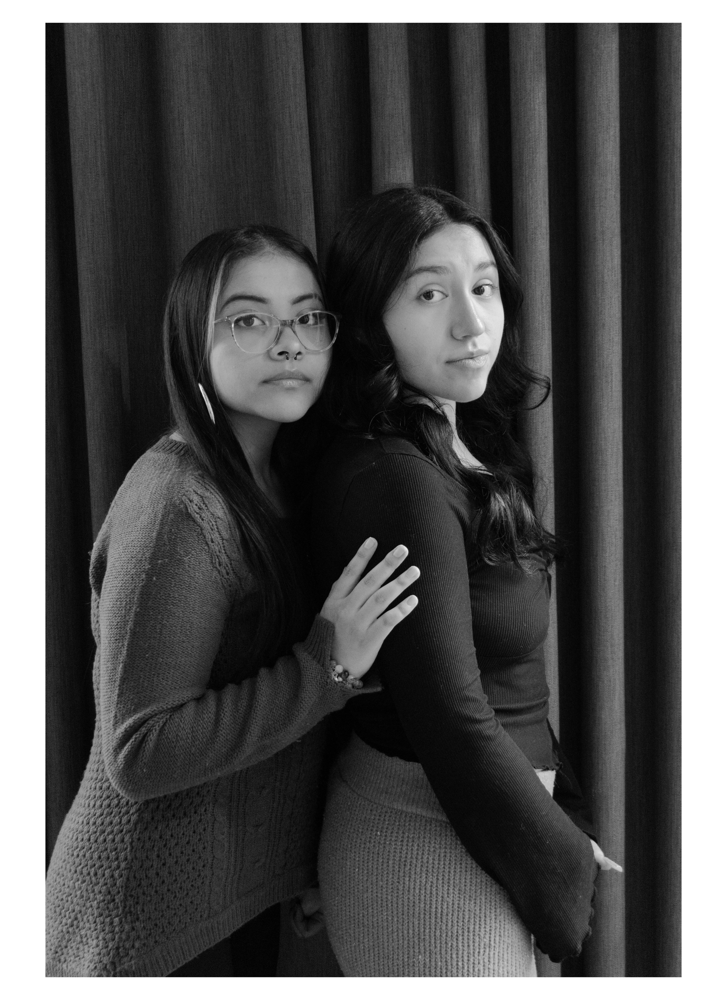 1_Espino_Emely_SerMujer copy.jpg