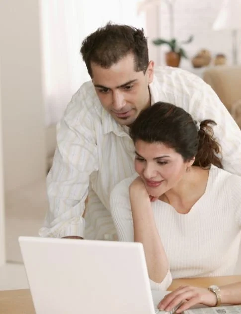 Couple watching EFSN virtual rebuilding summit