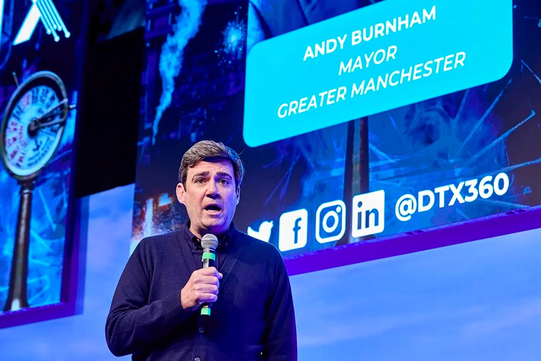 High profile speaker as a tech conference in Manchester by event photographer Dave Phillips