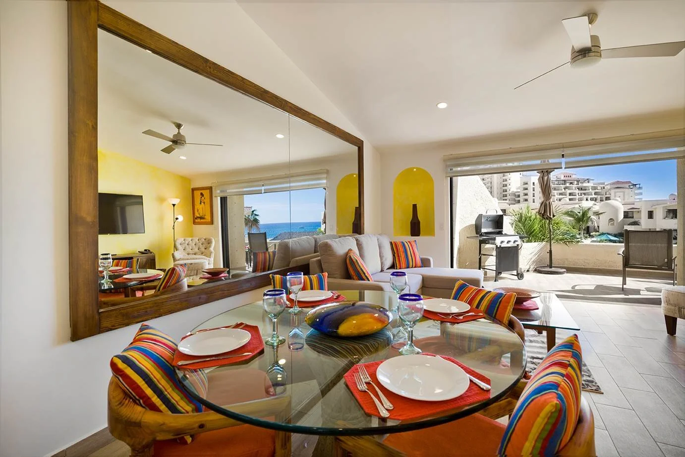 unit 231 dinner room 2.jpg