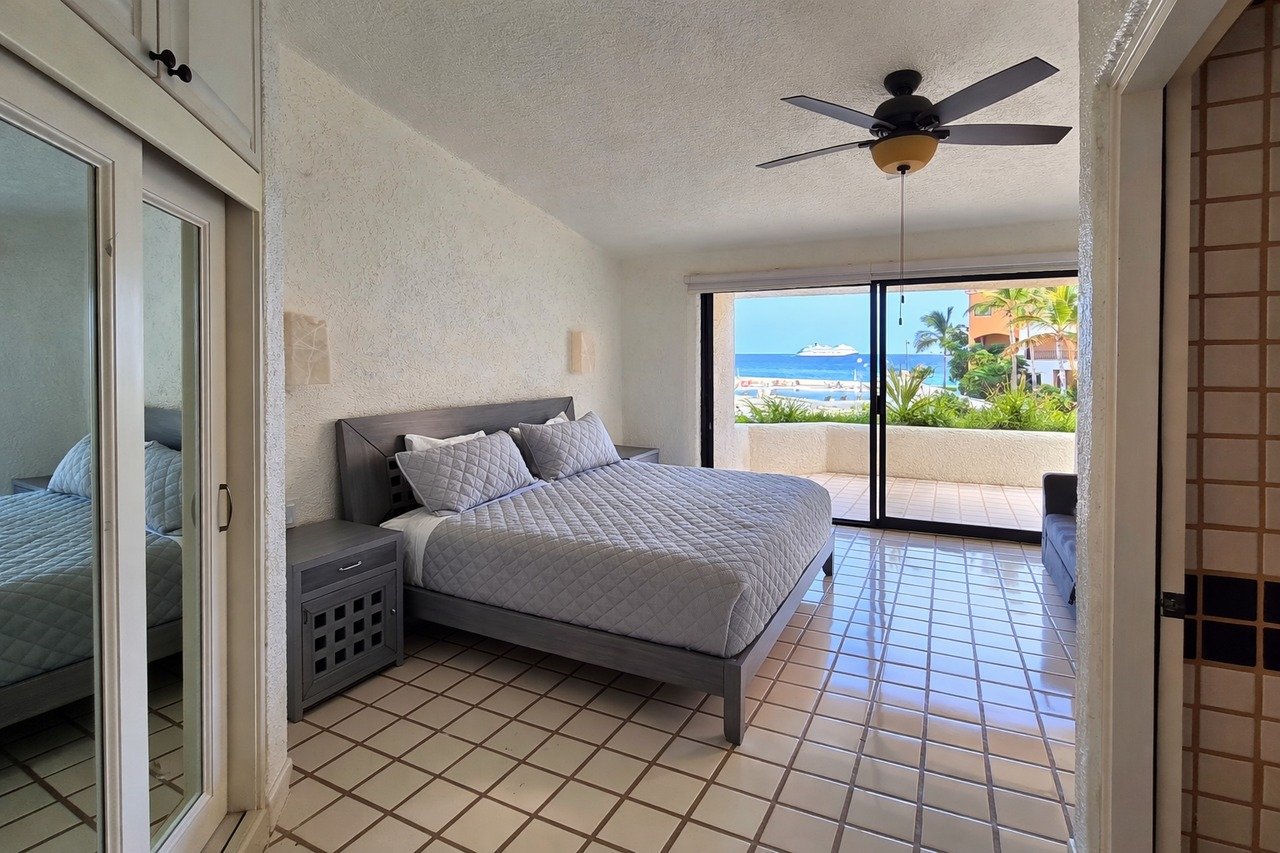 Unit 270 bedroom 2.jpg