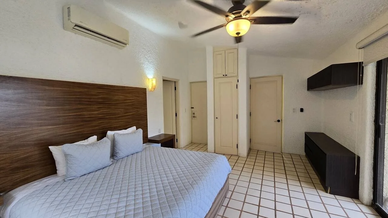 Unit 270 bedroom.jpg