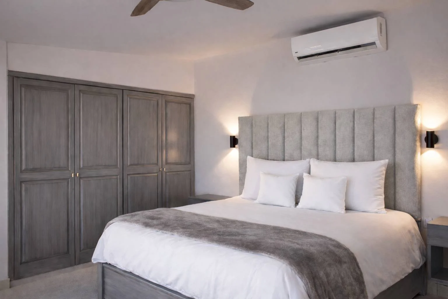 Unit 260 bedroom.jpg