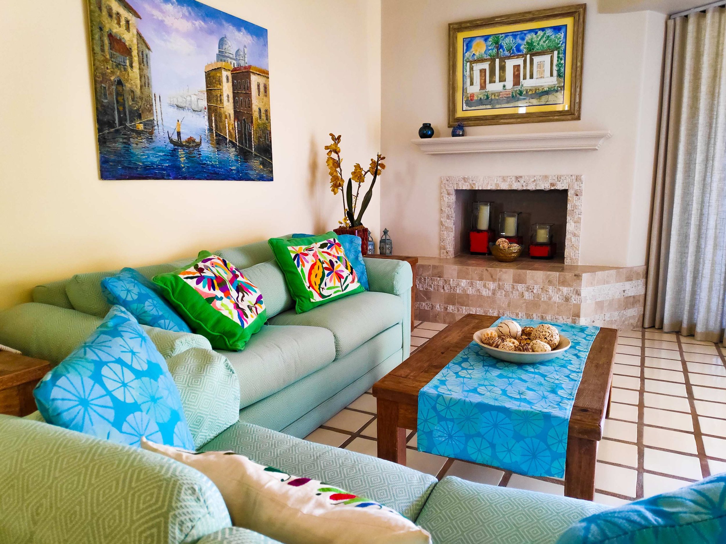 Unit 160 living room.jpg