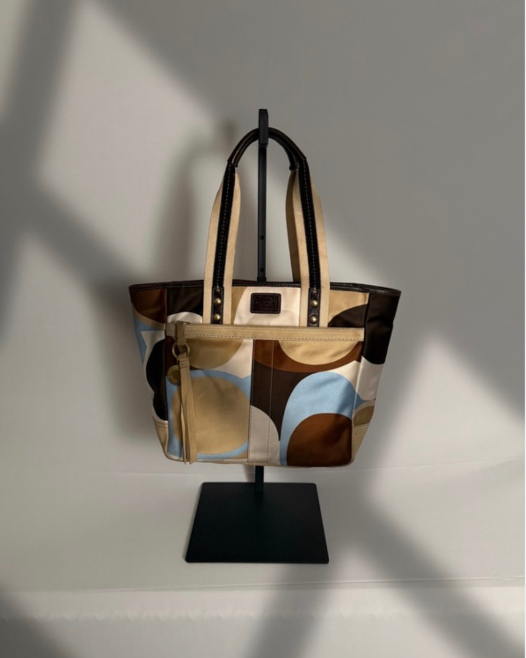 Coach Hamptons Weekend Scarf Print Tote | Multicolor Satin & Suede