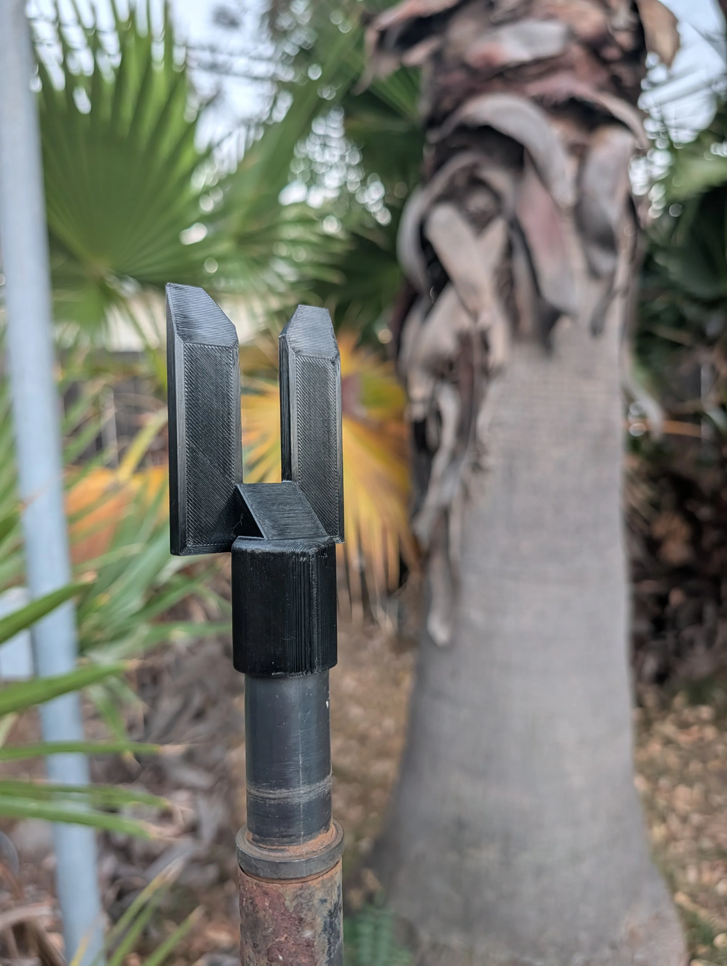 Painter's Pole Deployment Hook - Harbor Breeze Solar Nodes