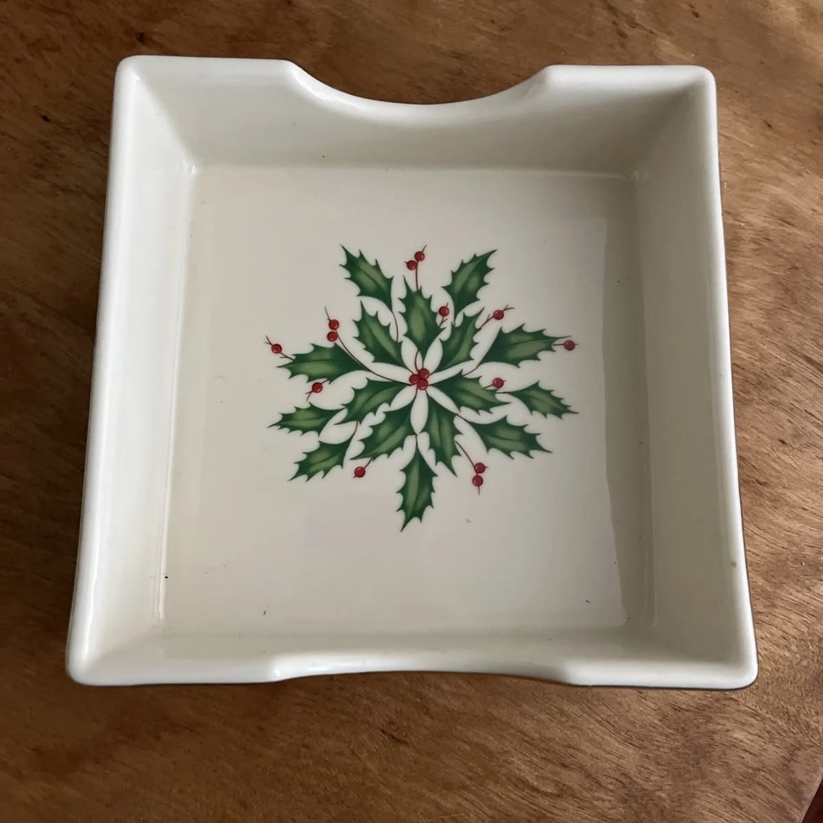 Lenox Holiday Napkin Cocktail Holder Holly & Berry Dimension Collection