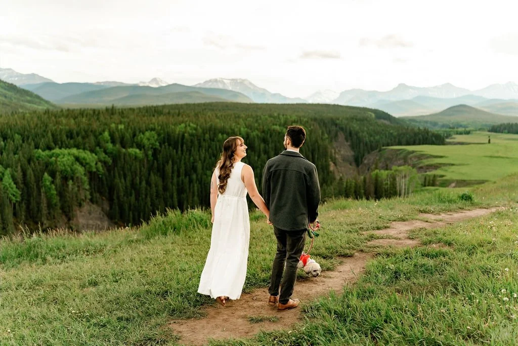 bighorn-lookout-engagement-bighorn-lookout-engagement-photographer-alberta-engagement-photographer-mountain-engagement-session-calgary-engagement-photographer