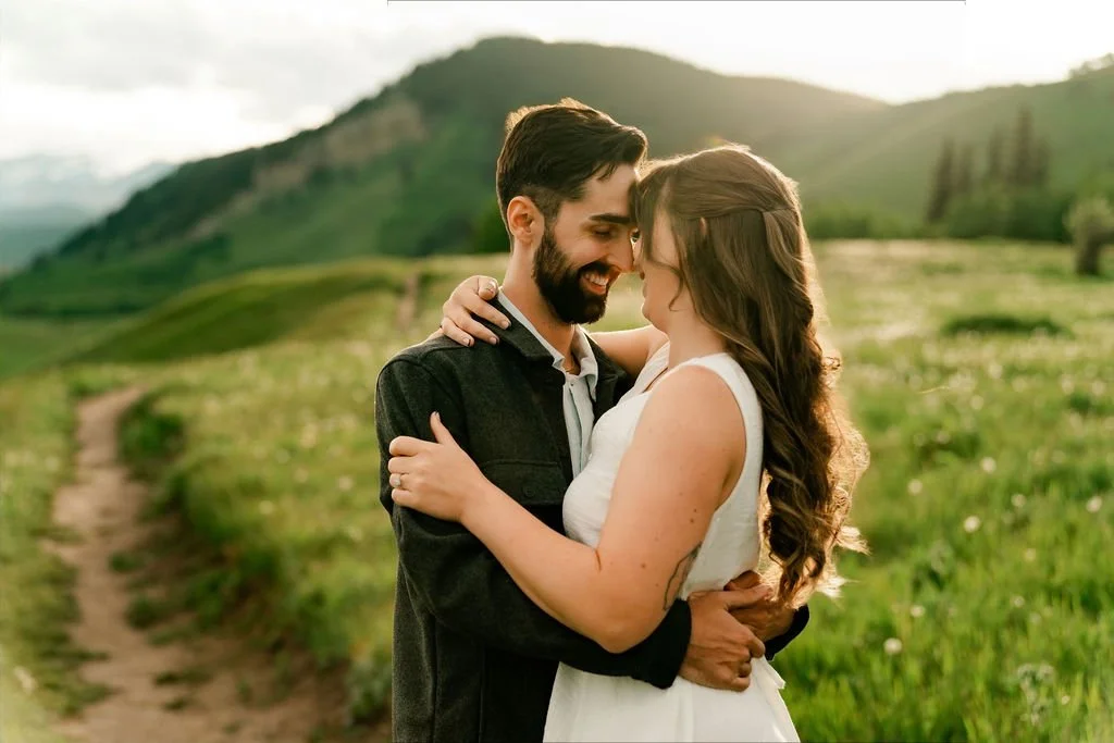 bighorn-lookout-engagement-bighorn-lookout-engagement-photographer-alberta-engagement-photographer-mountain-engagement-session-calgary-engagement-photographer