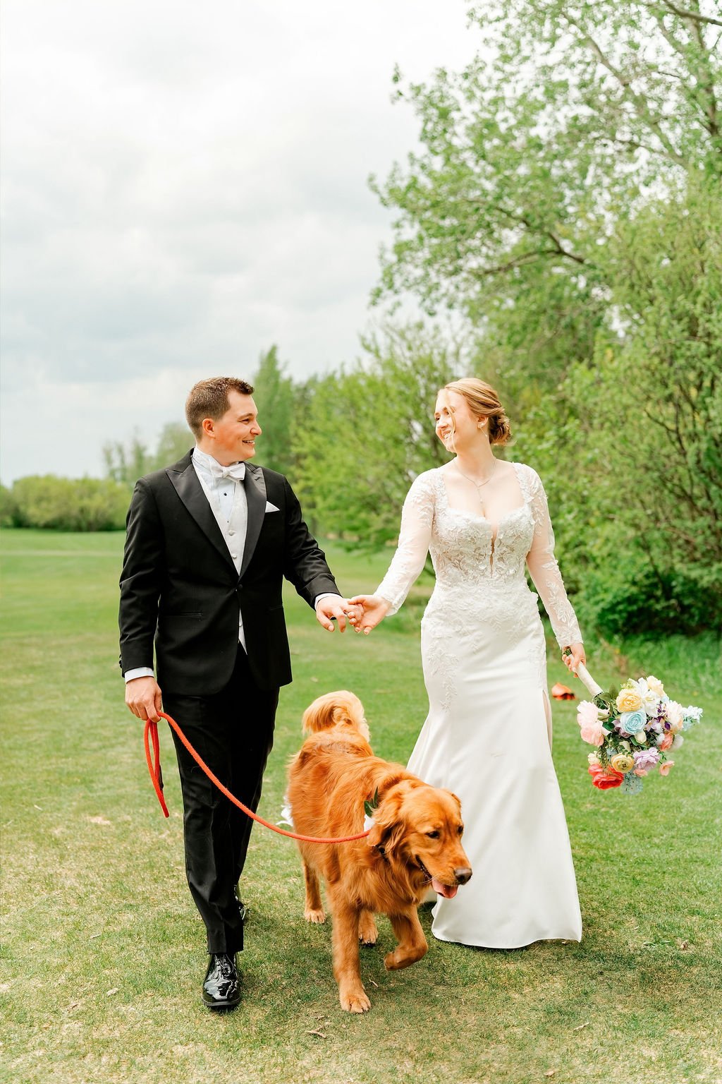 international-peace-gardens-wedding-international-peace-gardens-wedding-photographer-manitoba-wedding-photographer-garden-wedding-spring-wedding-photography