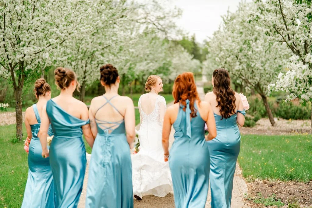 international-peace-gardens-wedding-international-peace-gardens-wedding-photographer-manitoba-wedding-photographer-garden-wedding-spring-wedding-photography