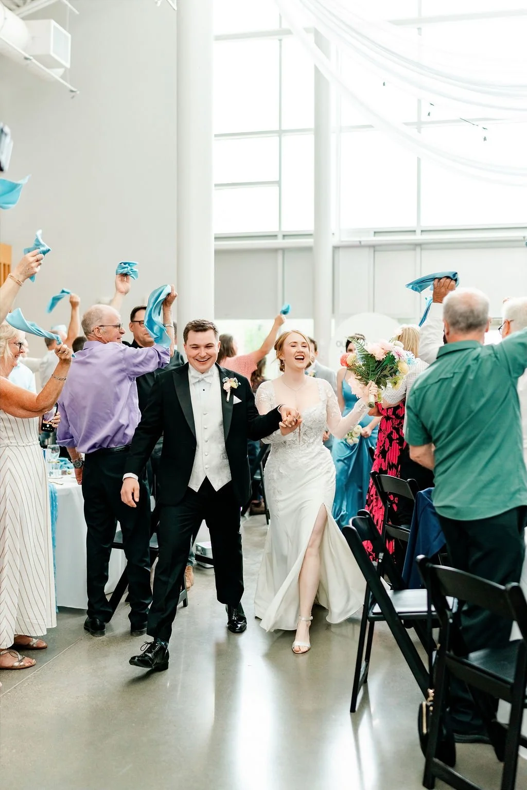 international-peace-gardens-wedding-international-peace-gardens-wedding-photographer-manitoba-wedding-photographer-garden-wedding-spring-wedding-photography