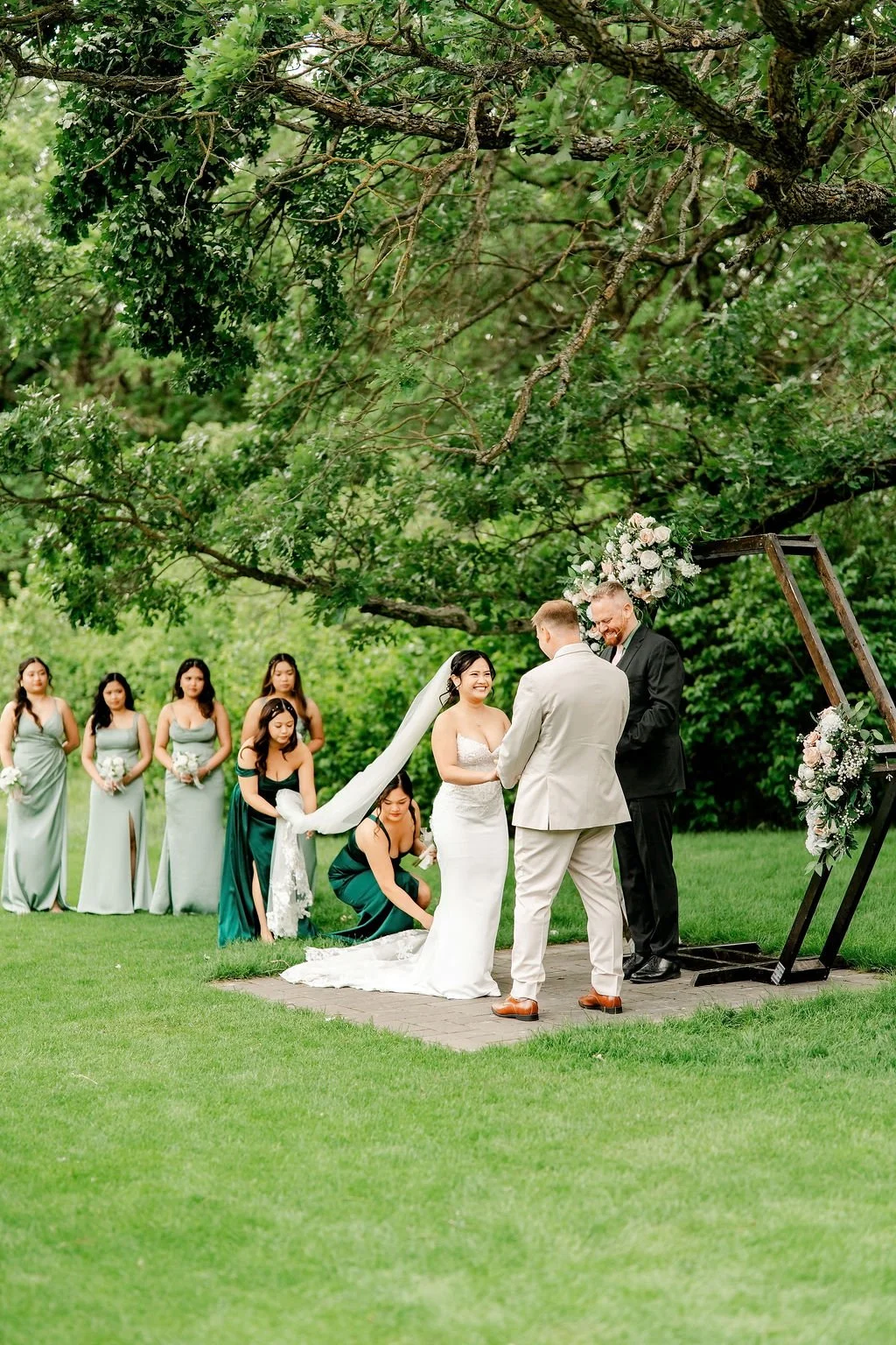 oakland-estate-wedding-oakland-estate-wedding-photographer-calgary-wedding-photographer-outdoor-summer-wedding-alberta-wedding-photography-estate-wedding