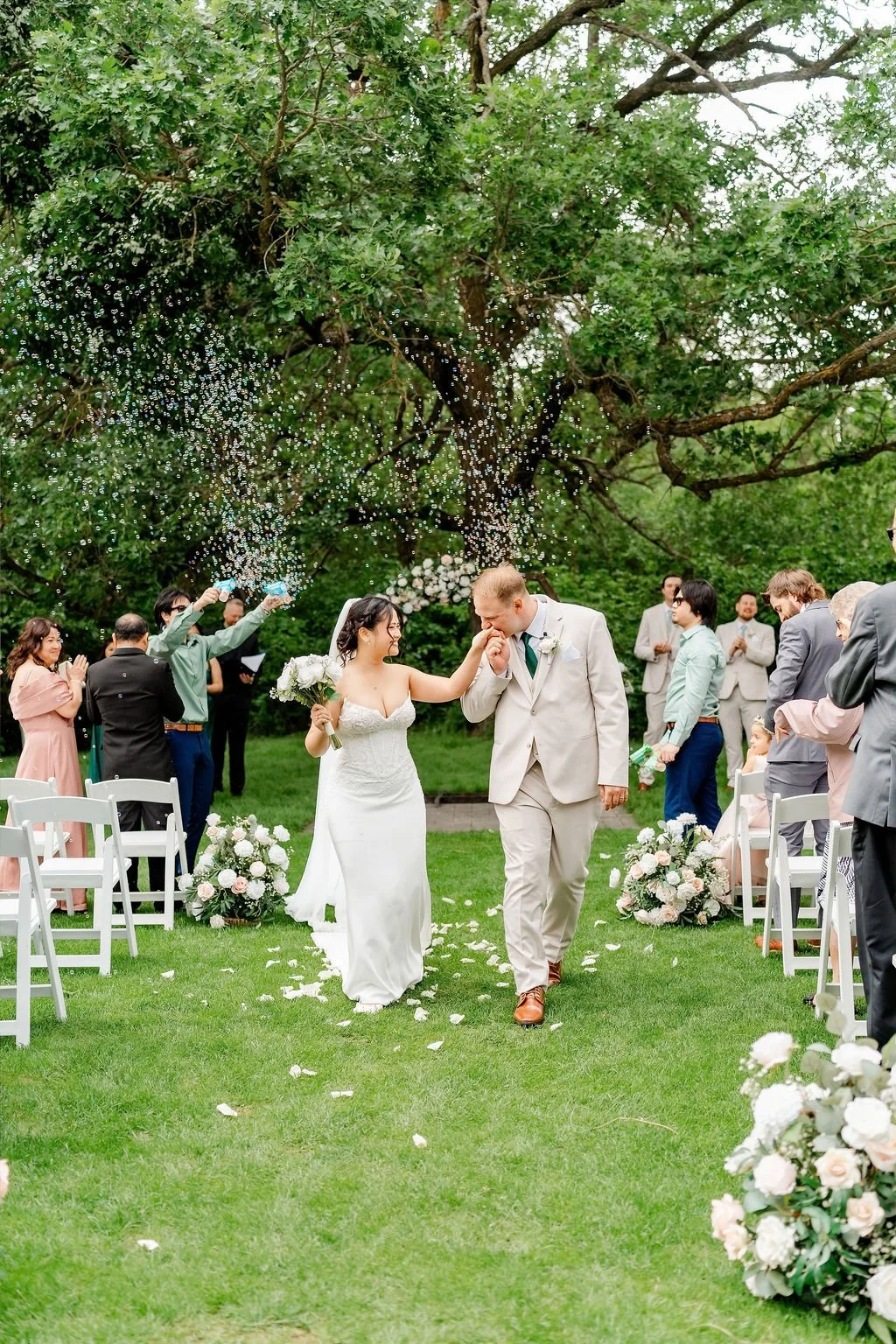 oakland-estate-wedding-oakland-estate-wedding-photographer-calgary-wedding-photographer-outdoor-summer-wedding-alberta-wedding-photography-estate-wedding