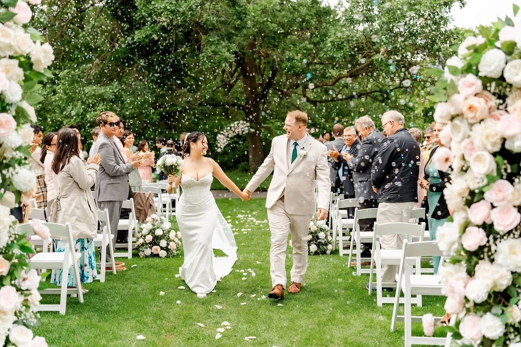 oakland-estate-wedding-oakland-estate-wedding-photographer-calgary-wedding-photographer-outdoor-summer-wedding-alberta-wedding-photography-estate-wedding