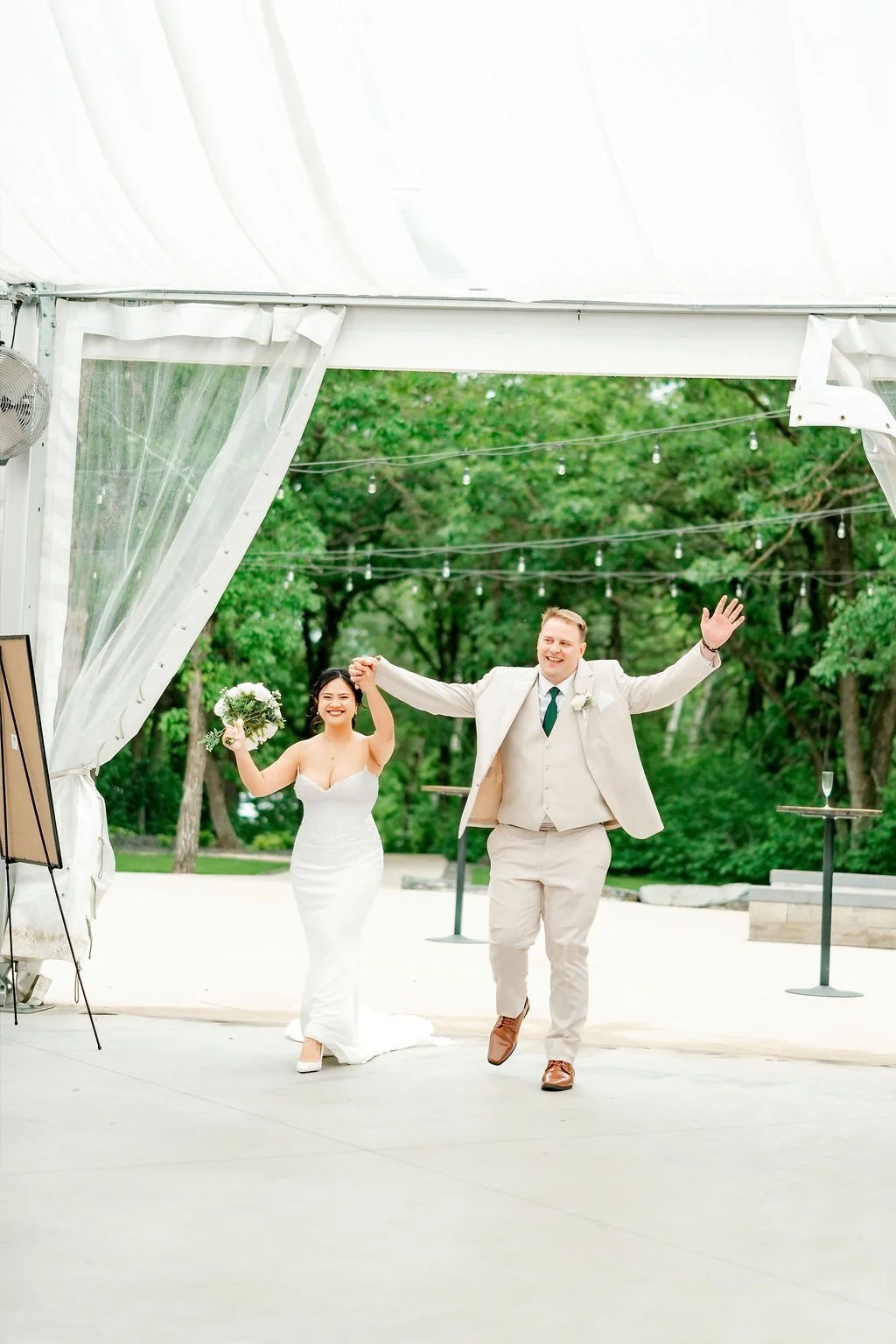 oakland-estate-wedding-oakland-estate-wedding-photographer-calgary-wedding-photographer-outdoor-summer-wedding-alberta-wedding-photography-estate-wedding