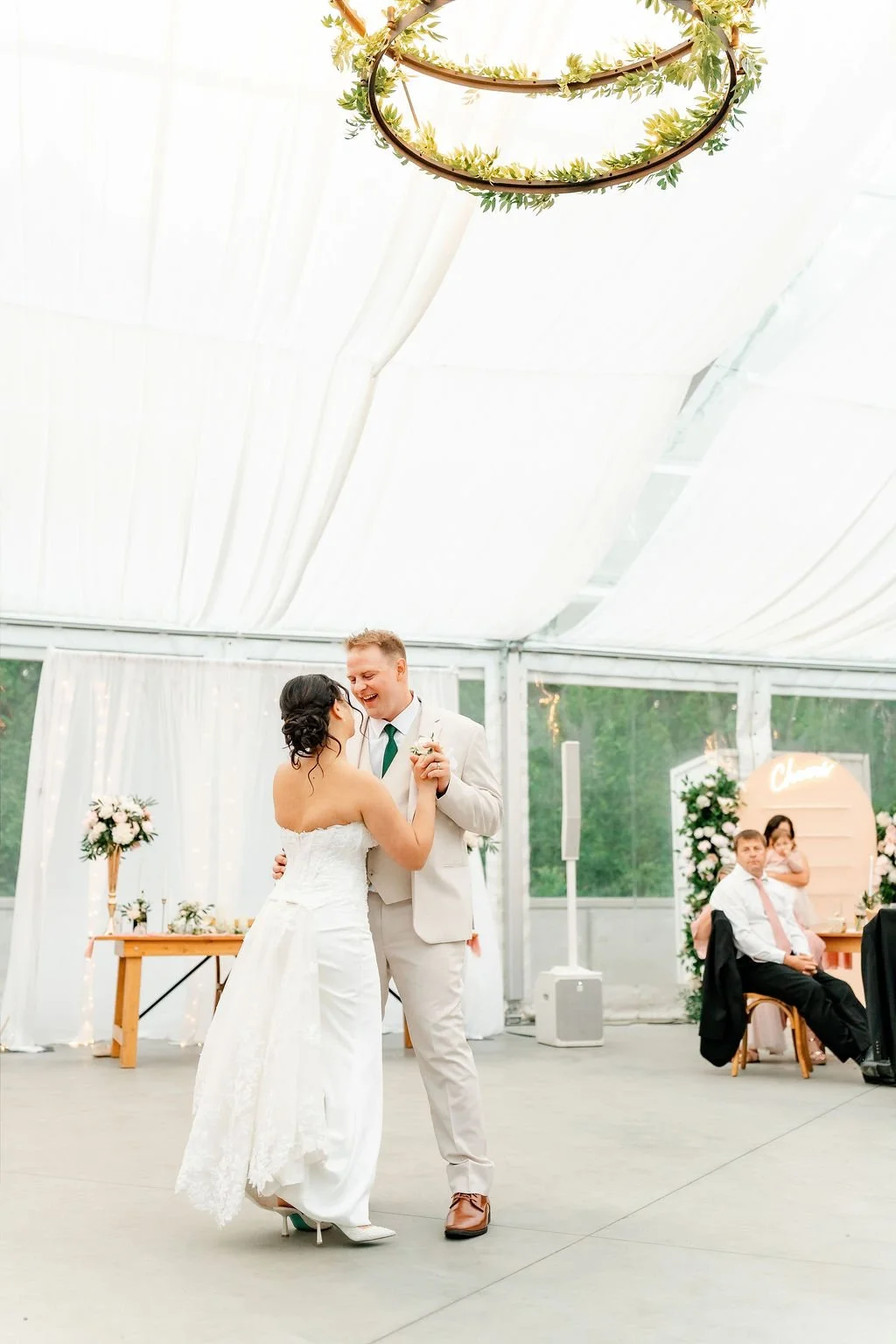 oakland-estate-wedding-oakland-estate-wedding-photographer-calgary-wedding-photographer-outdoor-summer-wedding-alberta-wedding-photography-estate-wedding