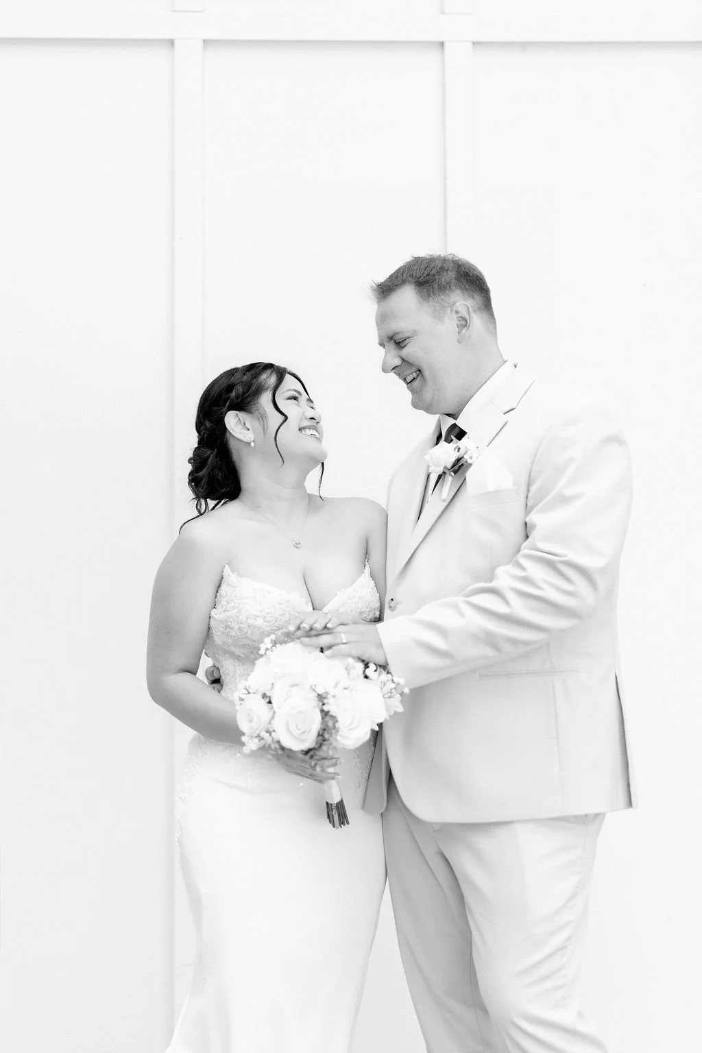 oakland-estate-wedding-oakland-estate-wedding-photographer-calgary-wedding-photographer-outdoor-summer-wedding-alberta-wedding-photography-estate-wedding