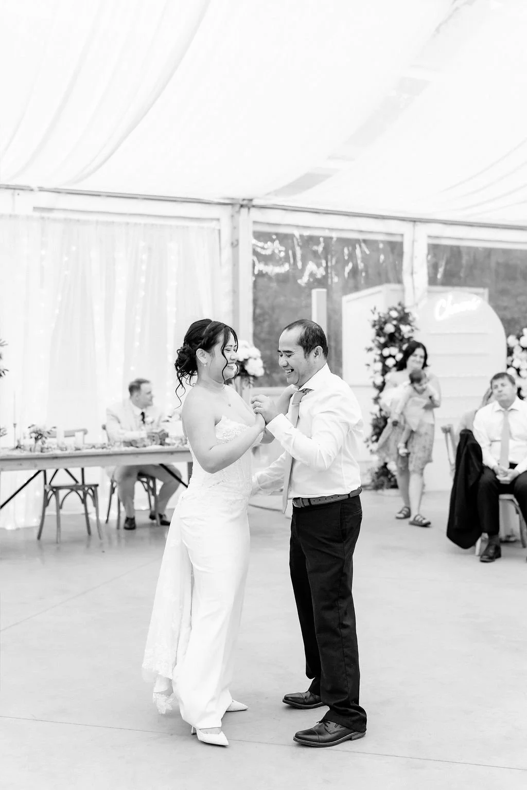 oakland-estate-wedding-oakland-estate-wedding-photographer-calgary-wedding-photographer-outdoor-summer-wedding-alberta-wedding-photography-estate-wedding