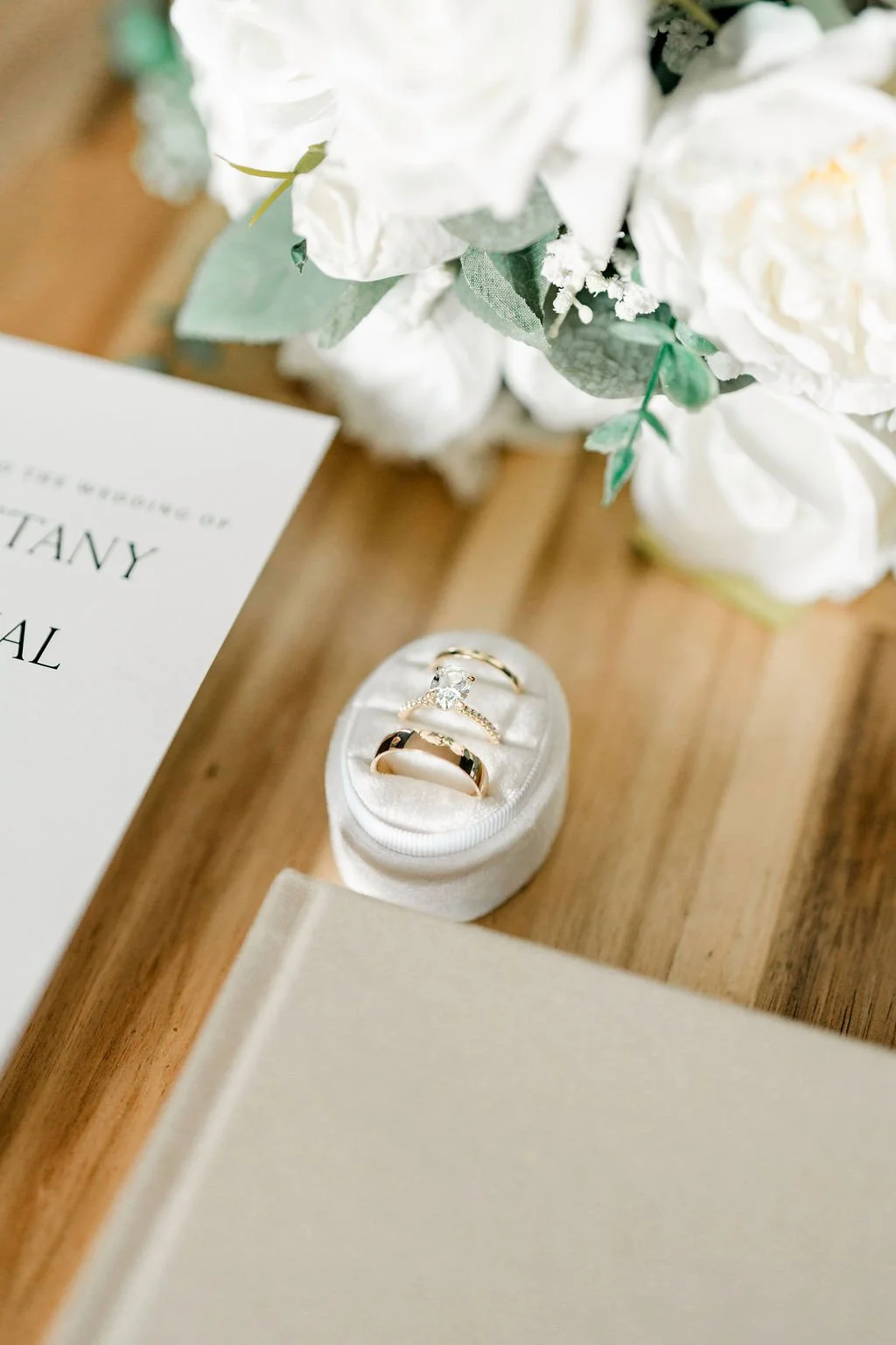 boothill-wedding-venue-boothill-wedding-venue-photographer-filmed-by-silas-weddings-alberta-wedding-photographer-september-wedding-outdoor-wedding