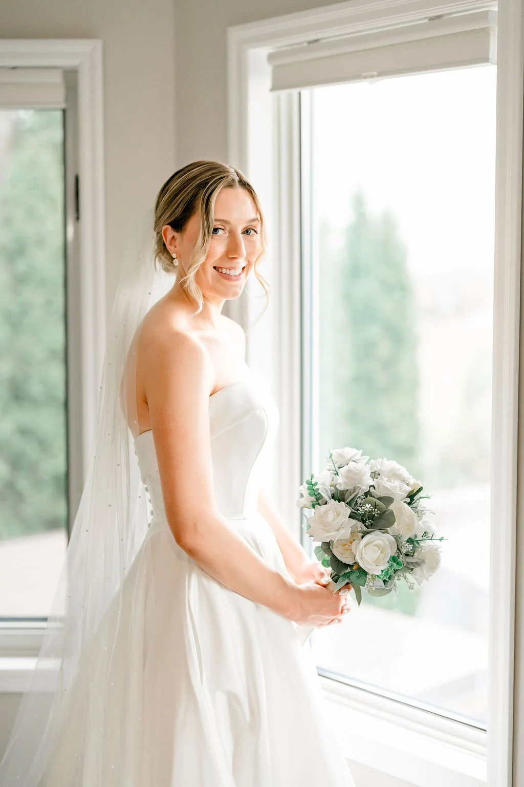 boothill-wedding-venue-boothill-wedding-venue-photographer-filmed-by-silas-weddings-alberta-wedding-photographer-september-wedding-outdoor-wedding