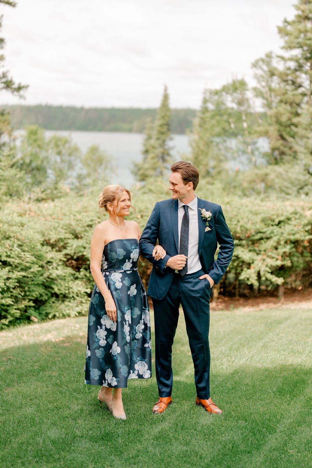 clear-lake-wedding-danceland-wedding-clear-lake-wedding-photographer-manitoba-wedding-photographer-filmed-by-silas-weddings-june-wedding-lakeside-wedding