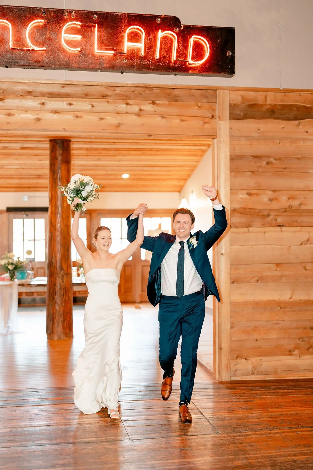 clear-lake-wedding-danceland-wedding-clear-lake-wedding-photographer-manitoba-wedding-photographer-filmed-by-silas-weddings-june-wedding-lakeside-wedding